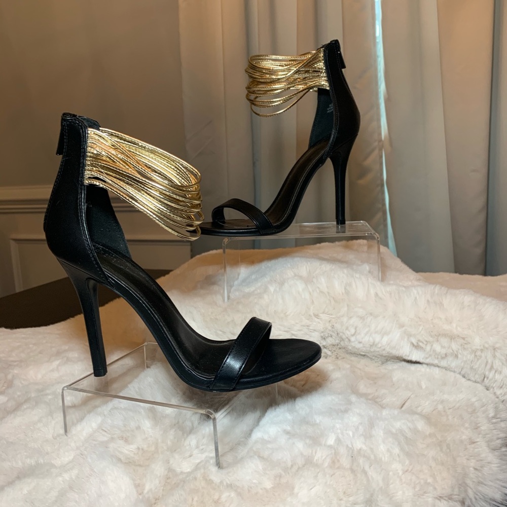 Forever 21 Women’s Black/Gold Leather Ankle Straps